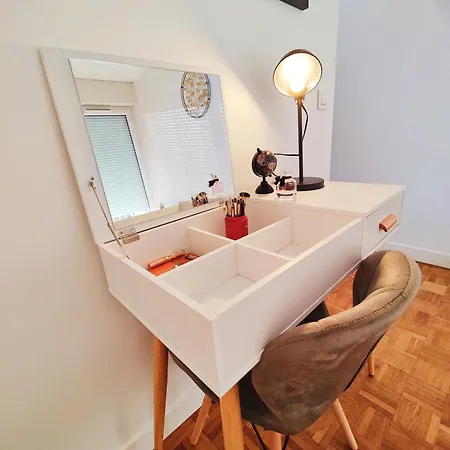 Apartment Metro A 2 Minutes Paris Centre Le Marais