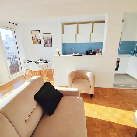 Apartment Metro A 2 Minutes Paris Centre Le Marais