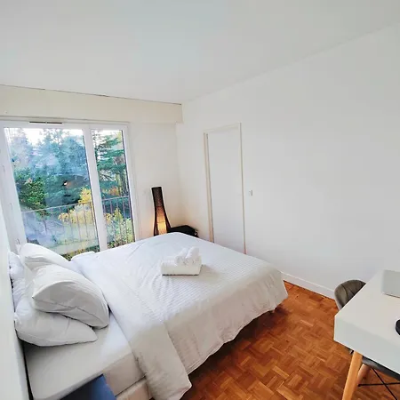 Metro A 2 Minutes Paris Centre Le Marais Apartment
